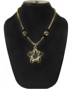 Nuovo Fashion Star shape pendent Alloy Necklace